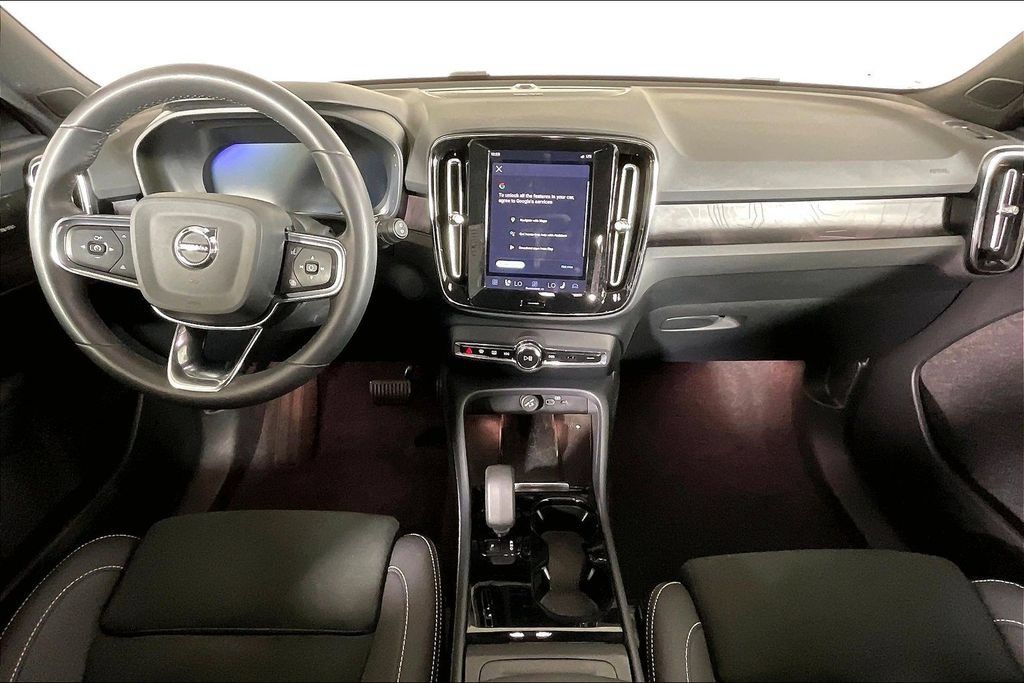 Used 2024 Volvo XC40 Recharge Ultimate w/ Protection Package Premier AWD/4WD image 15