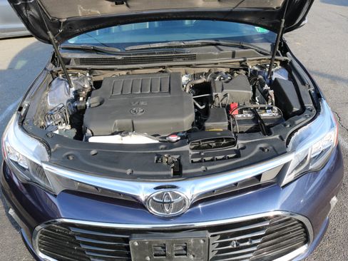 Used 2016 Toyota Avalon XLE Premium image 45