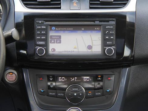 Used 2018 Nissan Sentra SR w/ Premium Package (P02) FWD image 28