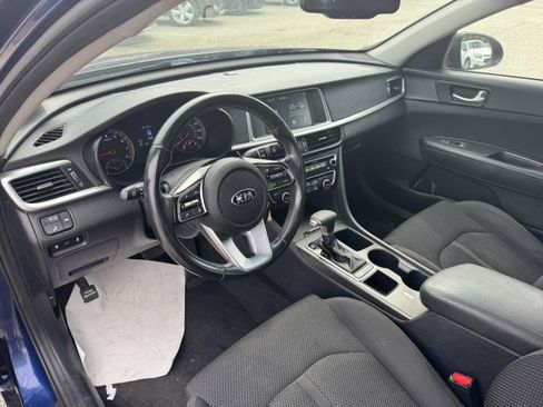 Used 2019 Kia Optima LX w/ LX Premium Package image 10