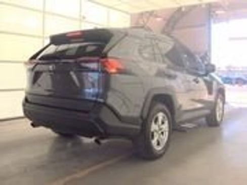 Used 2019 Toyota RAV4 XLE image 8