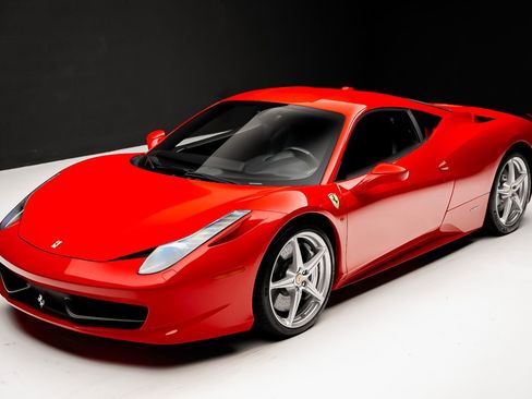 Used 2011 Ferrari 458 Italia Coupe image 5