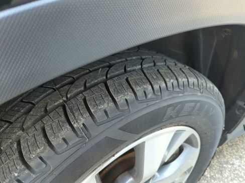 Used 2023 Subaru Ascent Premium w/ Convenience Package image 34