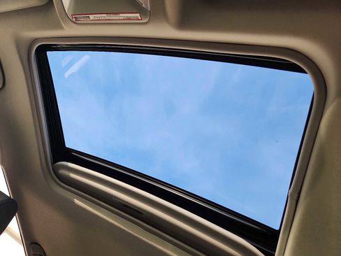 Used 2022 Toyota RAV4 XLE image 14