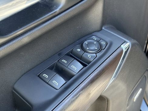 Used 2020 GMC Sierra 1500 SLT w/ SLT Premium Plus Package AWD/4WD image 15
