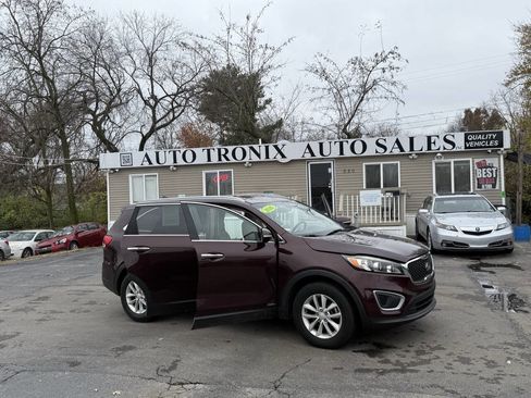 Used 2016 Kia Sorento LX w/ LX Convenience Package image 20
