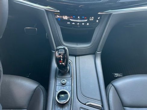 Certified 2024 Cadillac XT6 Sport w/ LPO, Floor Liner Package AWD/4WD image 23