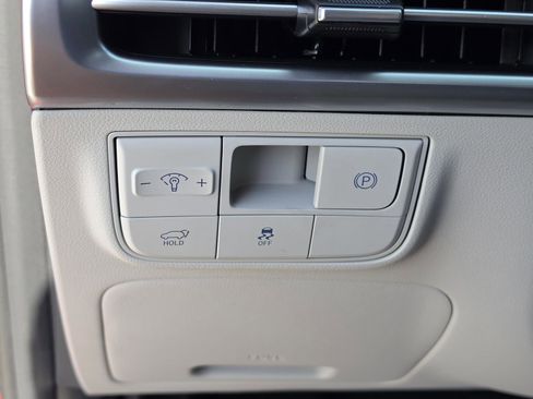 New 2026 Hyundai Tucson Limited FWD image 32