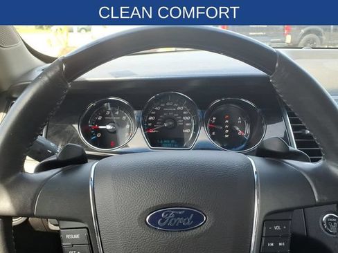 Used 2010 Ford Taurus Limited FWD image 21