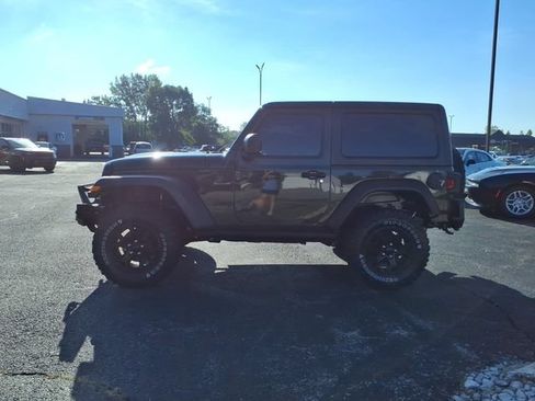 Used 2021 Jeep Wrangler Sport AWD/4WD image 4