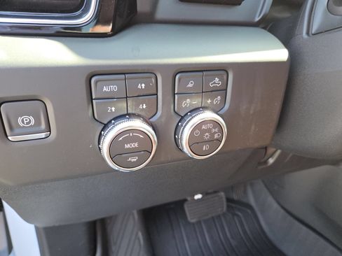 New 2026 GMC Sierra 2500 Denali Ultimate AWD/4WD image 8