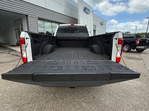 Used 2019 Ford F350 Lariat w/ Lariat Ultimate Package AWD/4WD image 5