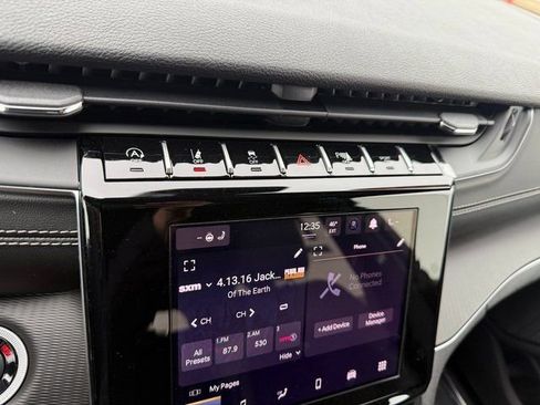 New 2025 Jeep Grand Cherokee Laredo image 25