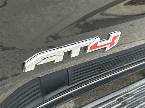 Used 2019 GMC Sierra 1500 AT4 image 11