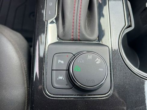 Used 2021 Chevrolet Blazer RS AWD/4WD image 24