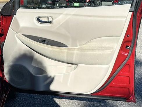 Used 2015 Nissan Leaf SV w/ LED & Quick Charge Package image 14