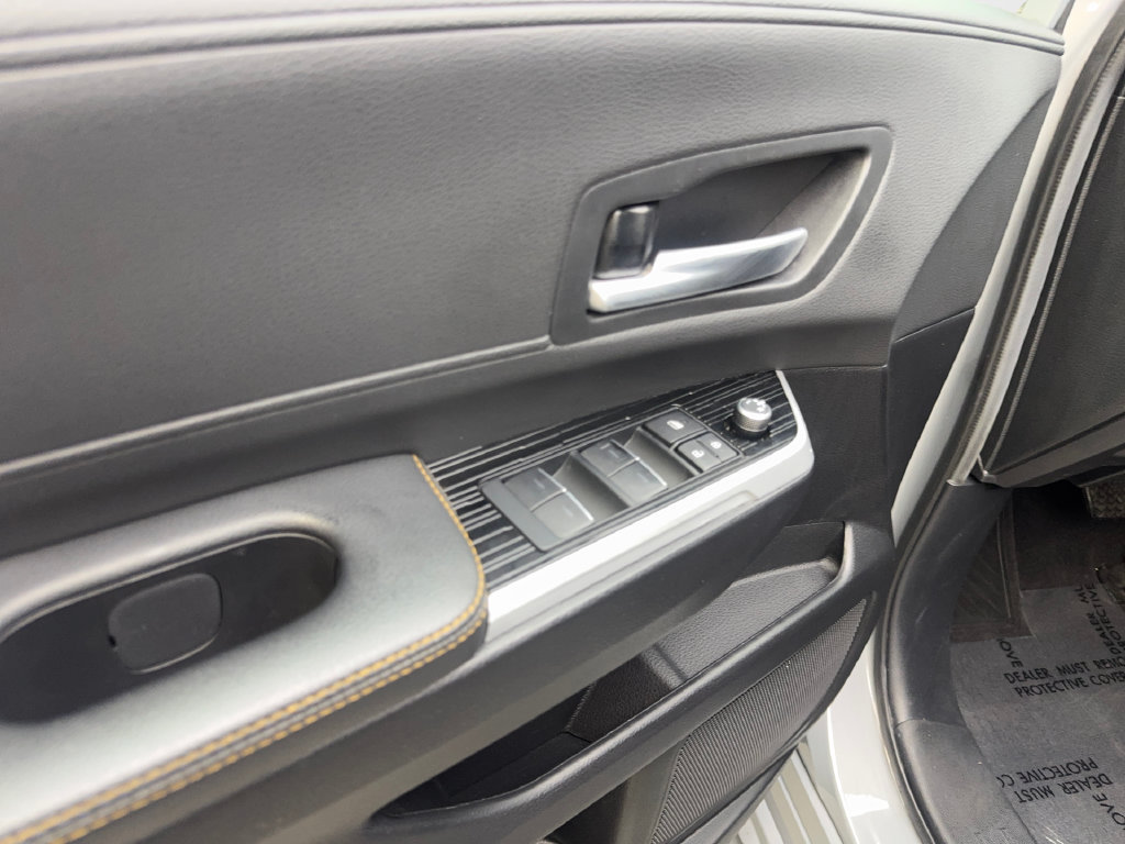 Used 2025 Toyota Sienna XLE Woodland Edition AWD/4WD image 35