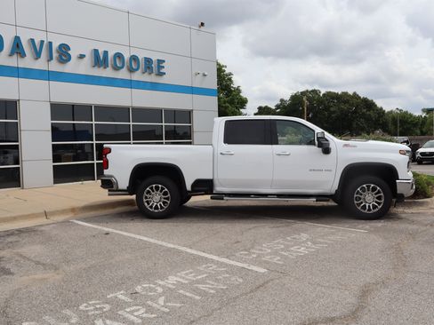 New 2026 Chevrolet Silverado 2500 LTZ w/ LTZ Premium Package AWD/4WD image 5