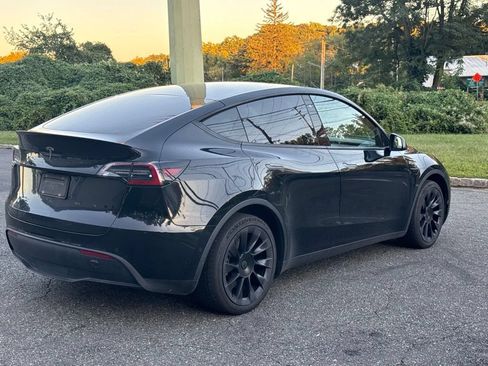 Used 2020 Tesla Model Y Long Range AWD/4WD image 7