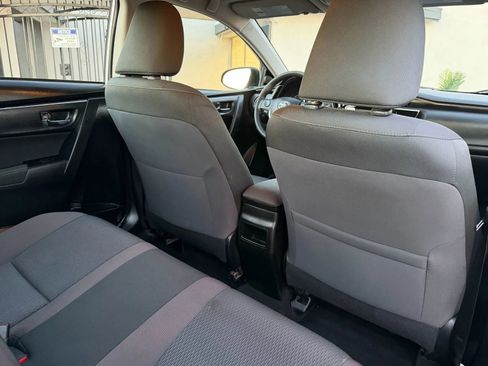 Used 2018 Toyota Corolla LE image 8