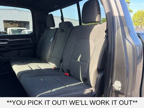 Used 2019 RAM 1500 Big Horn AWD/4WD image 9