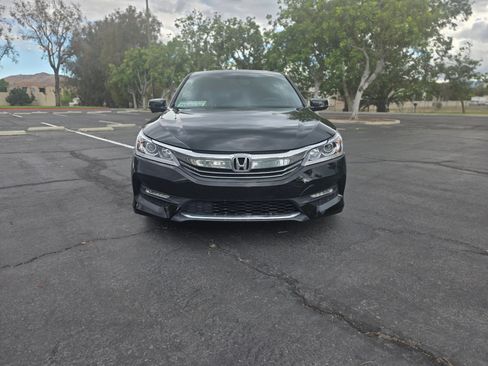 Used 2017 Honda Accord EX-L image 12