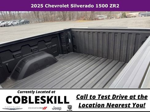 Used 2025 Chevrolet Silverado 1500 ZR2 w/ Technology Package image 12