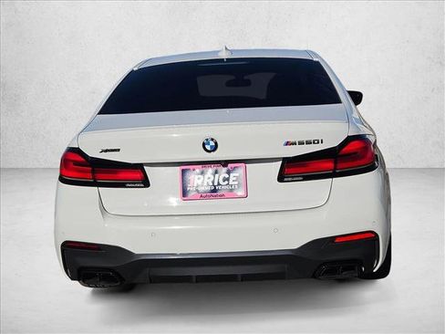 Used 2022 BMW M550i xDrive w/ Executive Package image 6