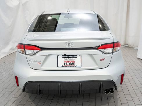 Certified 2025 Toyota Corolla SE image 4