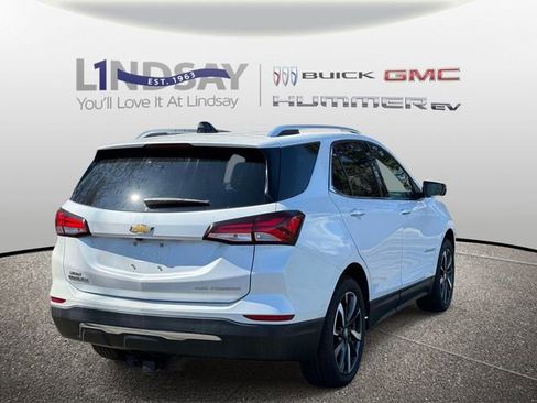 Used 2023 Chevrolet Equinox Premier AWD/4WD image 2