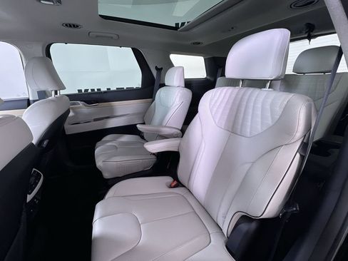Used 2025 Hyundai Palisade Limited image 25