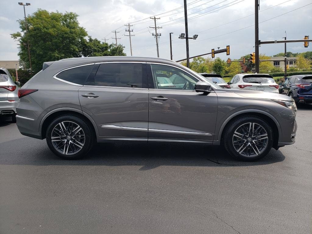 Certified 2026 Acura MDX w/ Advance Package AWD/4WD image 12