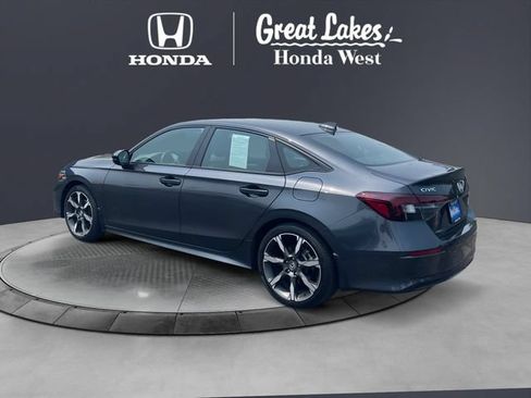 Used 2025 Honda Civic Sport image 3