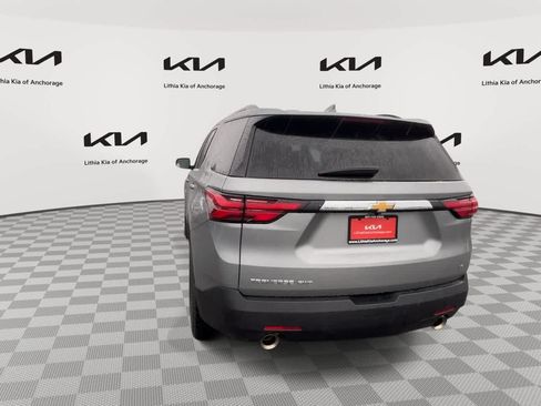 Used 2023 Chevrolet Traverse LT AWD/4WD image 7