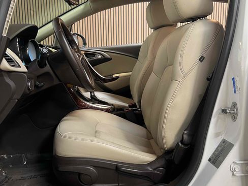 Used 2015 Buick Verano FWD image 24