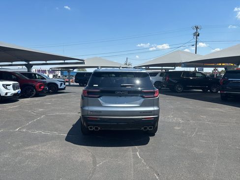 Used 2026 GMC Acadia Elevation w/ Black Edition FWD image 6