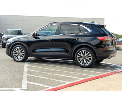 Used 2020 Ford Escape Titanium image 6