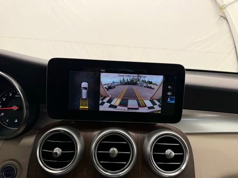 Used 2022 Mercedes-Benz GLC 300 4MATIC image 37