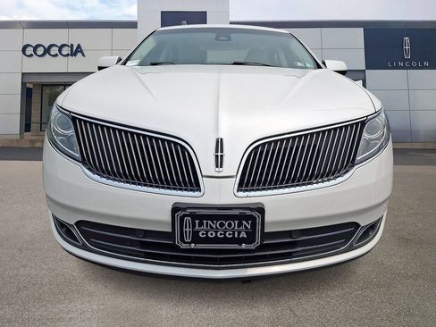 Used 2014 Lincoln MKS FWD image 2