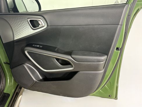 Used 2021 Kia Soul X-Line FWD image 30