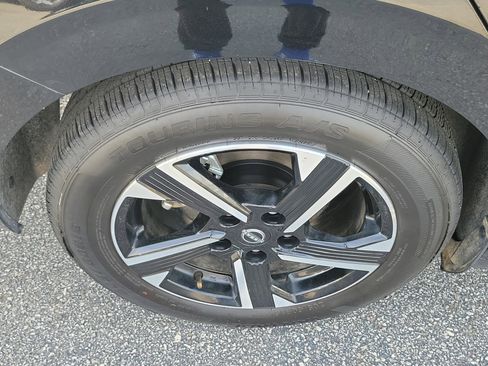 Used 2024 Nissan Sentra SV image 7