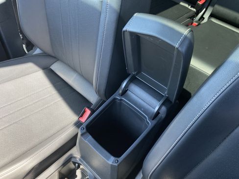 Used 2023 Volkswagen Tiguan SE R-Line image 45