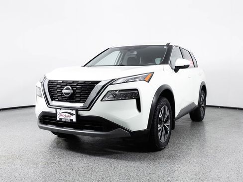 Used 2023 Nissan Rogue SV AWD/4WD image 3