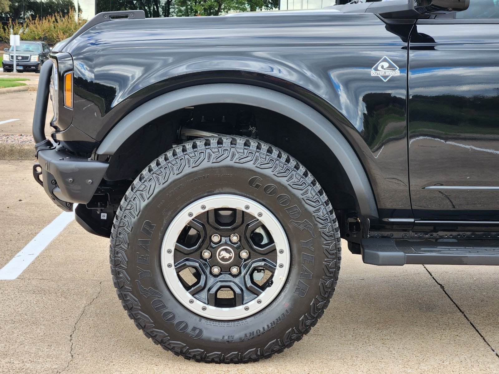 Used 2023 Ford Bronco Outer Banks w/ Sasquatch Package AWD/4WD image 8