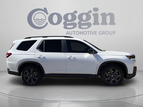 New 2026 Honda Pilot Sport image 9