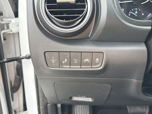 Used 2021 Hyundai Kona Ultimate AWD/4WD image 16