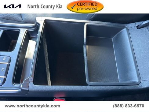 Certified 2025 Kia Sorento S image 32