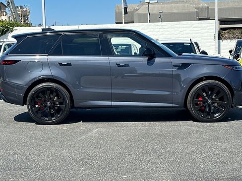 New 2025 Land Rover Range Rover Sport Dynamic SE image 6