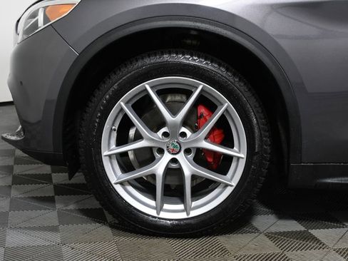 Used 2019 Alfa Romeo Stelvio Ti Lusso w/ Quick Order Package 22X Lusso image 11