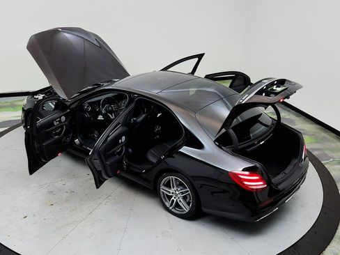 Used 2019 Mercedes-Benz E 300 E300 image 40